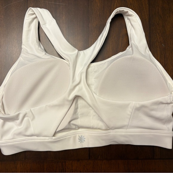 Athleta White Sports Bra-Pads are‎ Included - Picture 3 of 4